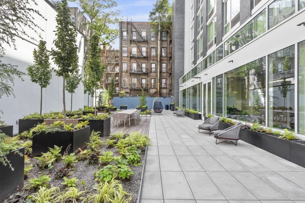 438 East 14 Street #2CN, Manhattan, NY 10009 1