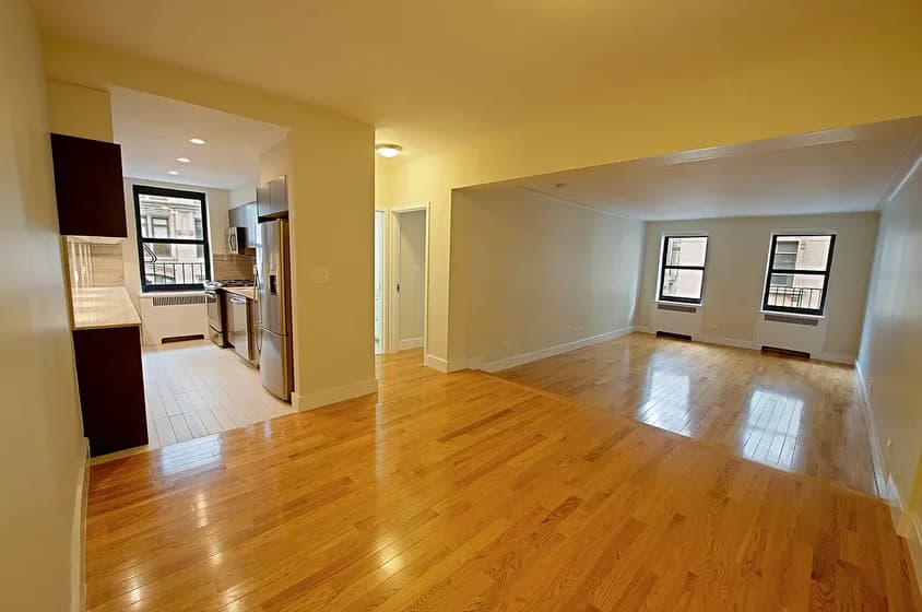 8 Gramercy Park South #5C, Manhattan, NY 10003 apartment_living_room 1