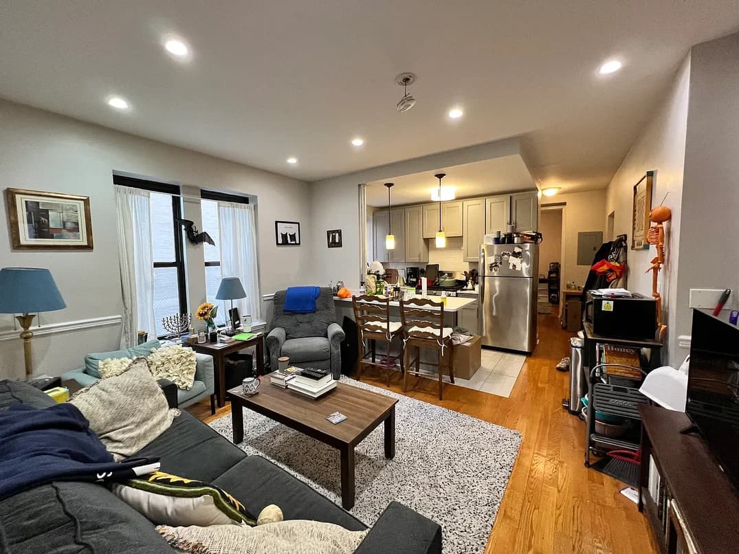 1580 President Street #3, Brooklyn, NY 11213 apartment_living_room 1