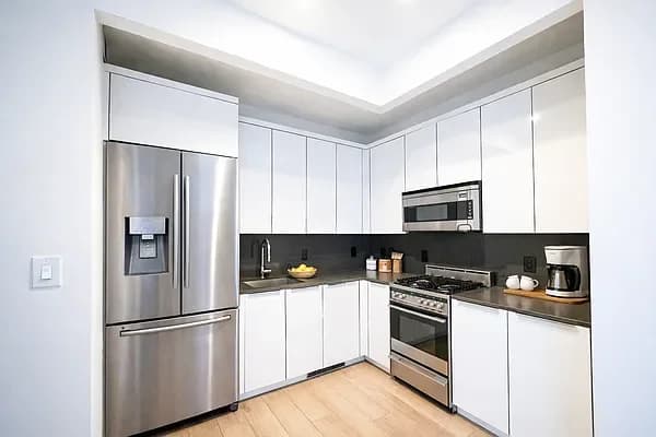 180 Water Street #1318, Manhattan, NY 10038 apartment_kitchen 1