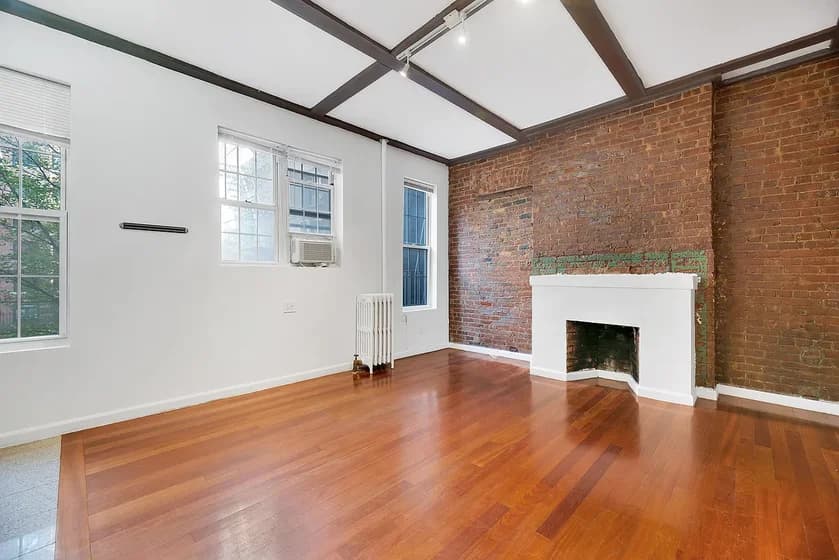 220 Sullivan Street #5H, Manhattan, NY 10012 apartment_living_room 1