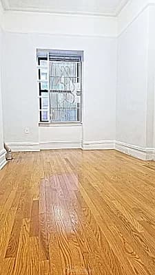 202 West 98 Street #1-B, Manhattan, NY 10025 apartment_living_room 1