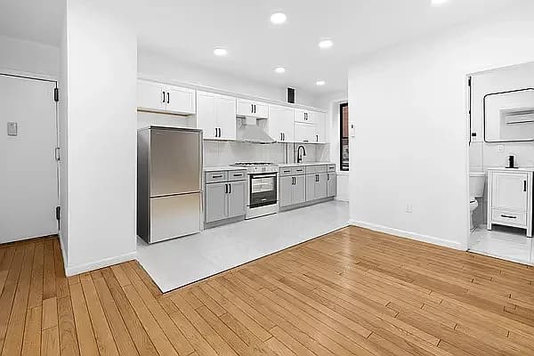 346 Montgomery Street #D1, Brooklyn, NY 11225 apartment_kitchen 1
