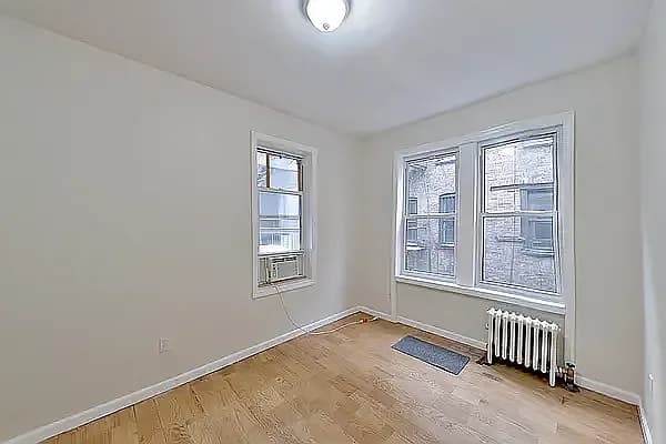 85 Pitt Street #18, Manhattan, NY 10002 apartment_living_room 1