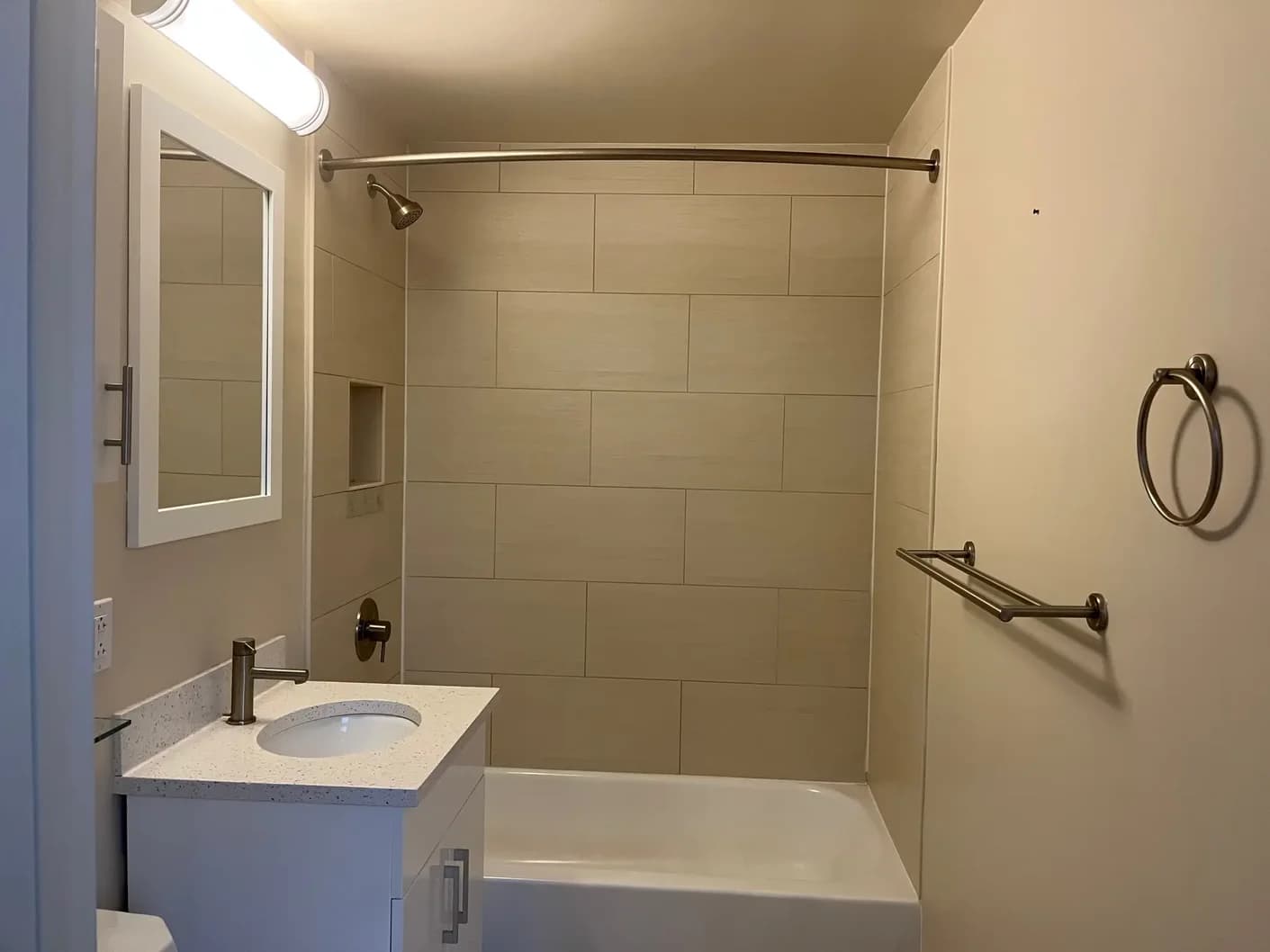 354 E 91 St #1702, Manhattan, NY 10128 1