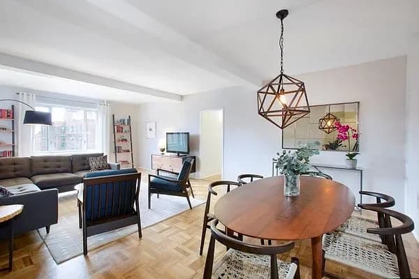 5 Peter Cooper Road #06-A, Manhattan, NY 10010 apartment_living_room 1