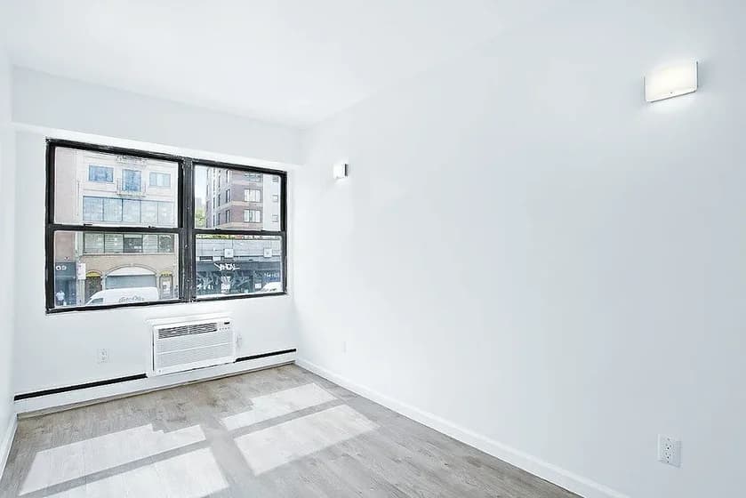 200 Bowery #2B, Manhattan, NY 10012 apartment_living_room 1