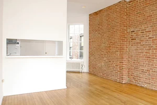 322 East 81 Street #6FW, Manhattan, NY 10028 apartment_living_room 1
