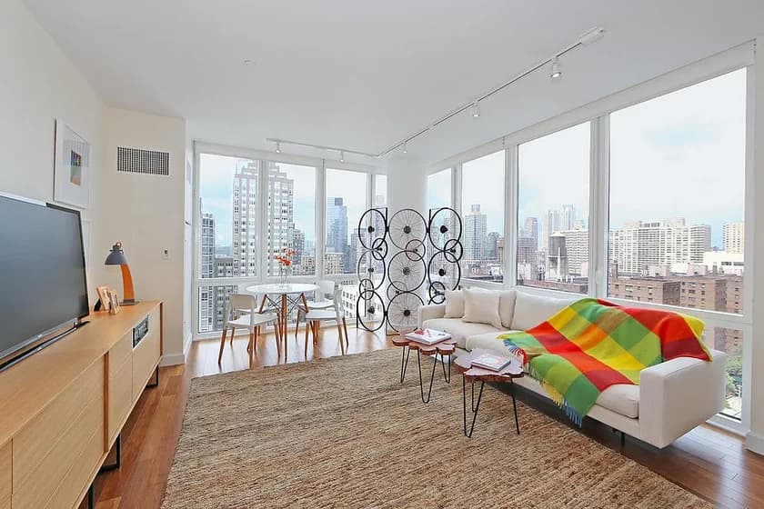 175 W 60 St #4F, Manhattan, NY 10023 apartment_living_room 1