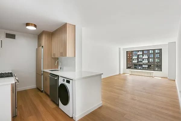 501 East 87 Street #10D, Manhattan, NY 10128 apartment_kitchen 1