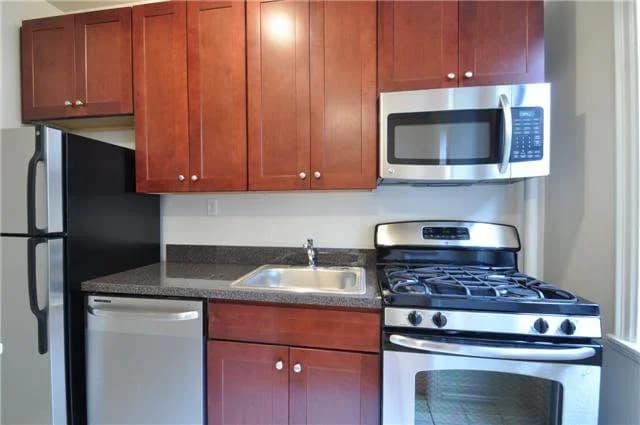 92 East 208 Street #4A, The Bronx, NY 10467