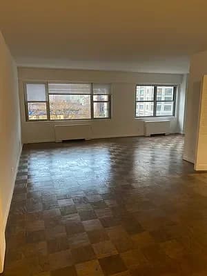 200 East 64 Street #3B, Manhattan, NY 10065 apartment_living_room 1