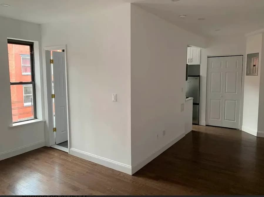 152 Prince Street #6R, Manhattan, NY 10012 apartment_living_room 1