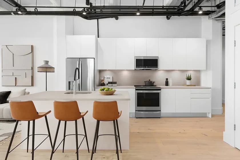 475 Kent Avenue #310, Brooklyn, NY 11249 apartment_kitchen 1