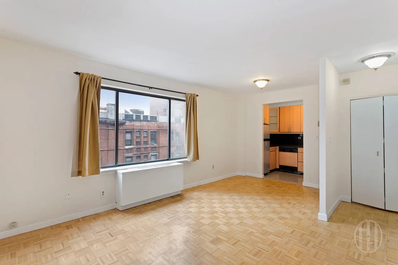 300 East 95 Street #6A, Manhattan, NY 10128 1