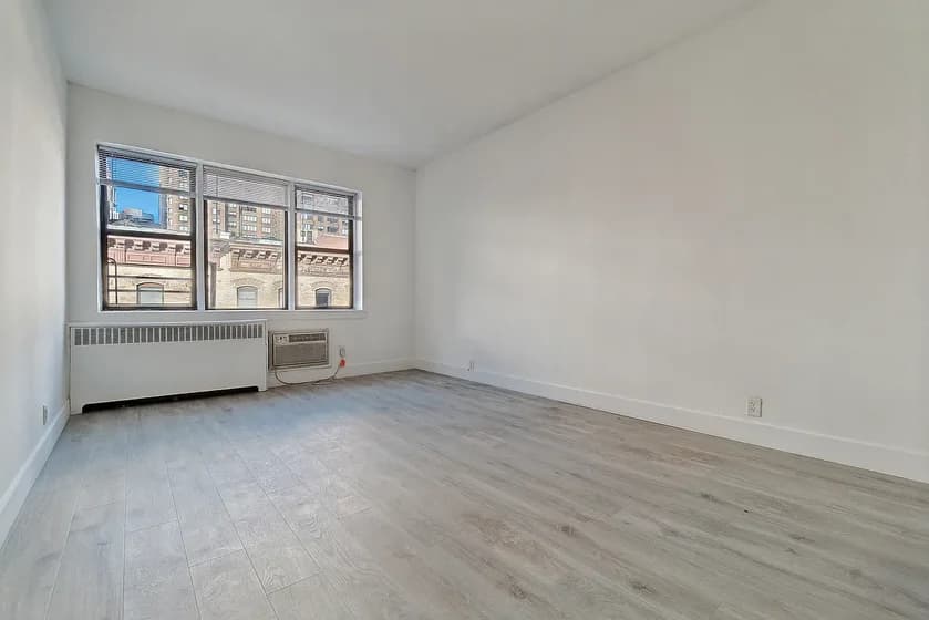 115 East 34 Street #2008, Manhattan, NY 10016 apartment_living_room 1