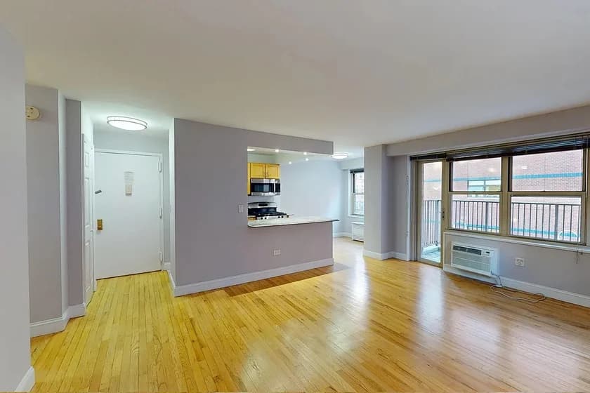 50 West 93 Street #3M, Manhattan, NY 10025 apartment_living_room 1