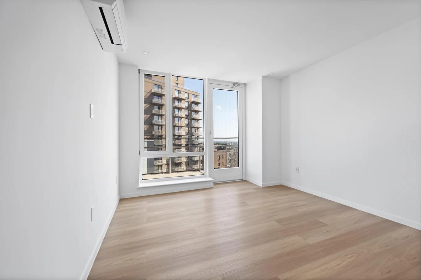 The Grosvenor 82-77 116 Street #3-G, Queens, NY 11418 1