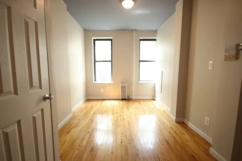 112 East 7 Street #4A, Manhattan, NY 10009 apartment_living_room 1