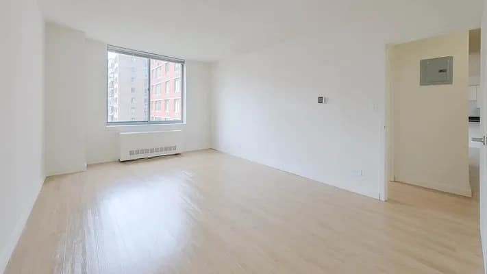 750 Columbus Avenue #08G, Manhattan, NY 10025 apartment_living_room 1