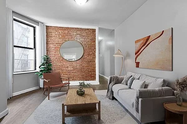 304 West 151 Street #11, Manhattan, NY 10039 apartment_living_room 1