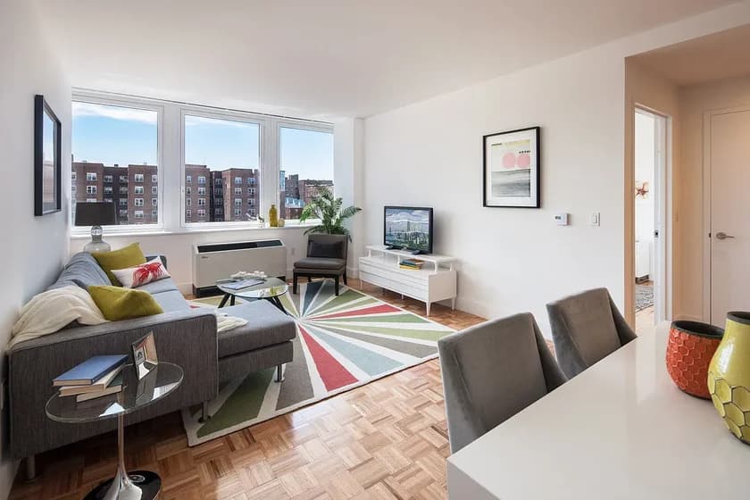 3 Sheridan Square #4D, Manhattan, NY 10014 apartment_living_room 1