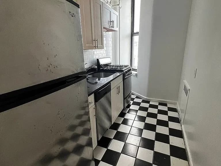 520 East 12 Street #7B, Manhattan, NY 10009 apartment_kitchen 1