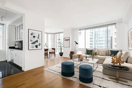 337 West 37 Street #2005, Manhattan, NY 10018