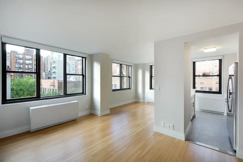 155 W 68 St #1929, Manhattan, NY 10023 apartment_living_room 1