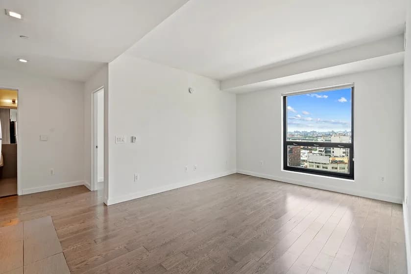 11-39 49 Avenue #1005, Queens, NY 11101 apartment_living_room 1