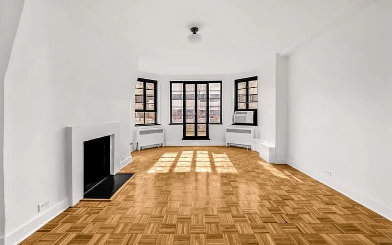 310 East 44 Street #010-1710, Manhattan, NY 10017 1