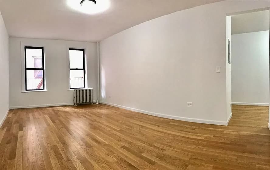 114 Albemarle Road #B7, Brooklyn, NY 11218 apartment_living_room 1