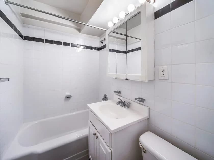 300 East 46 Street #06H, Manhattan, NY 10017 1