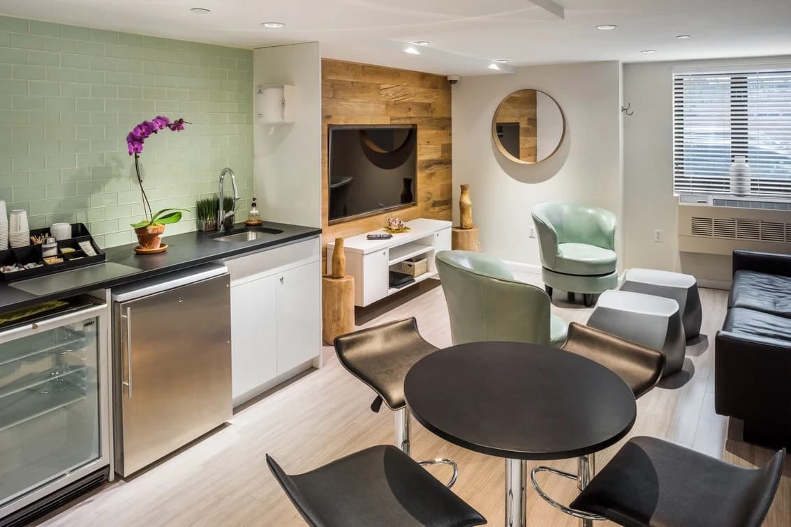 26-38 21 Street #9K, Queens, NY 11102 1