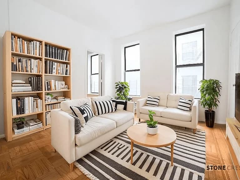 225 Central Park North #7, Manhattan, NY 10026 apartment_living_room 1