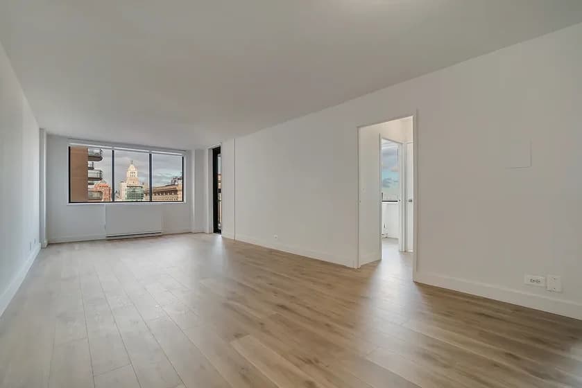 300 Mercer Street #26-B, Manhattan, NY 10003 apartment_living_room 1