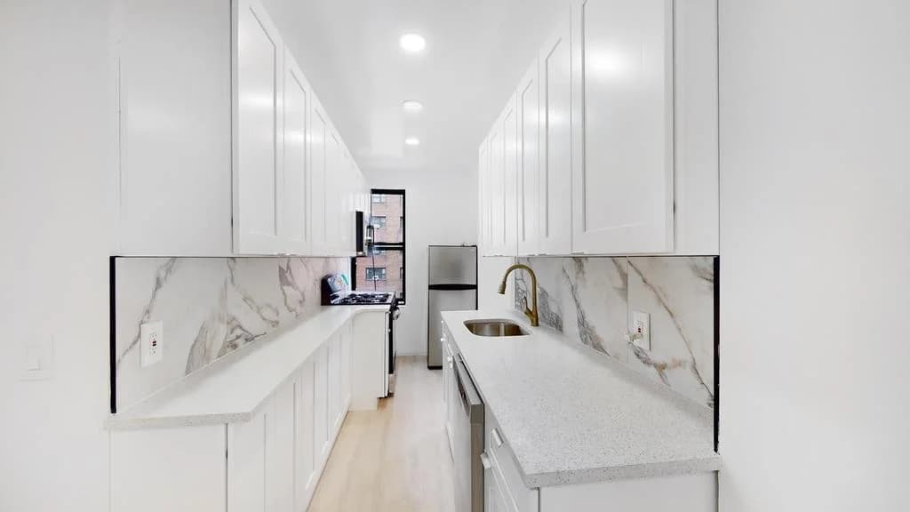 201 East 35 Street #8A, Manhattan, NY 10016 1