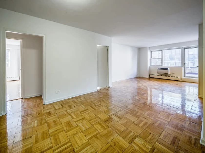 300 East 46 Street #09E, Manhattan, NY 10017 1