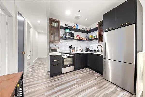 709 Hart Street #5D, Brooklyn, NY 11221