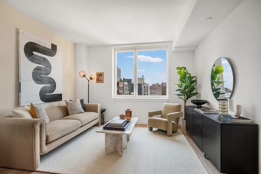 276 Riverside Drive #5B, Manhattan, NY 10025 apartment_living_room 1