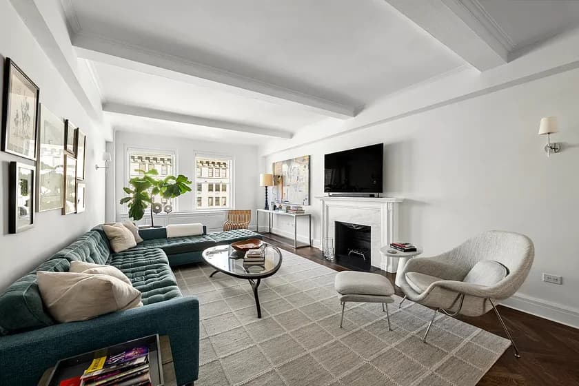 303 East 83 Street #03G, Manhattan, NY 10028 apartment_living_room 1