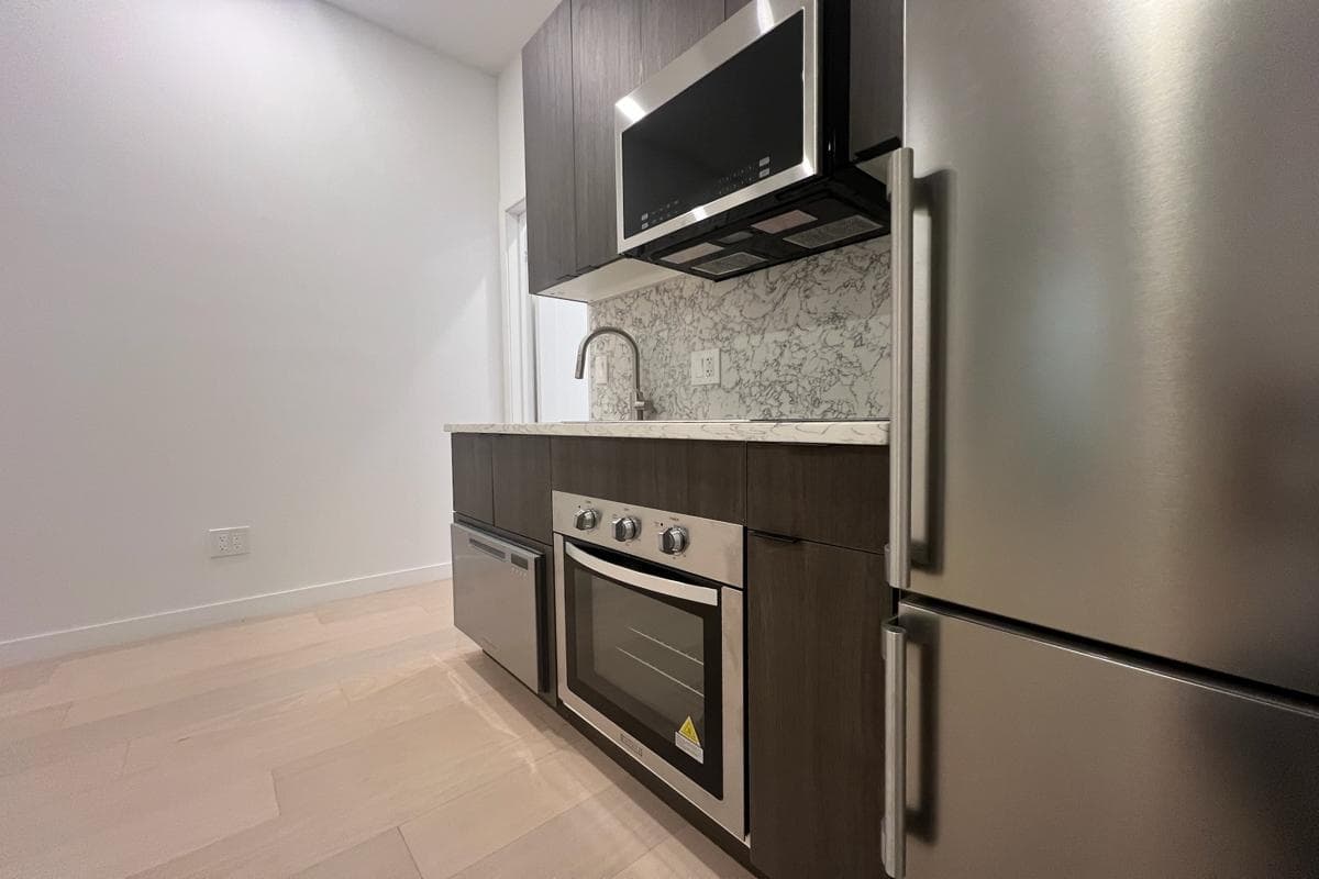 225 East 25 Street #1C, Manhattan, NY 10010 apartment_kitchen 1