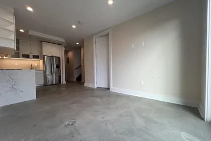 20 Melrose Street #4R, Brooklyn, NY 11206