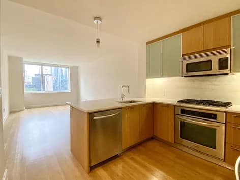 300 North End Avenue #9B, Manhattan, NY 10282