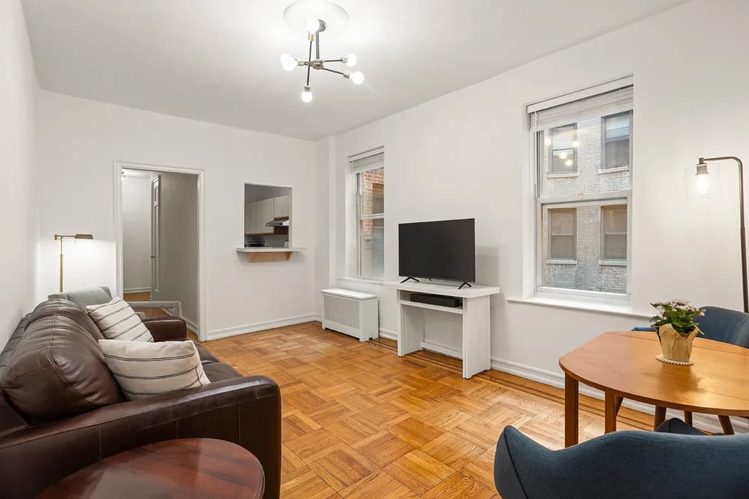 170 East 94 Street #2E, Manhattan, NY 10128 1