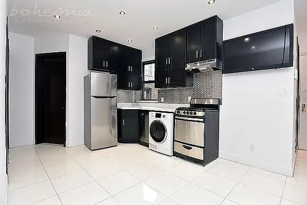 4 W 108 St #3, Manhattan, NY 10025 apartment_kitchen 1