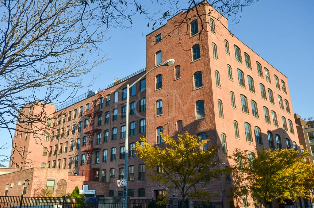 190 North 10 Street