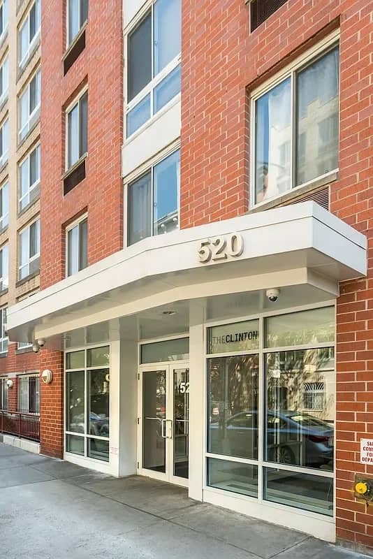520 West 48 Street