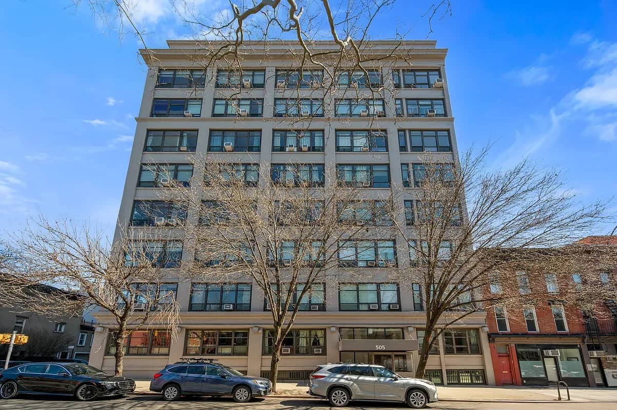 505 Court Street