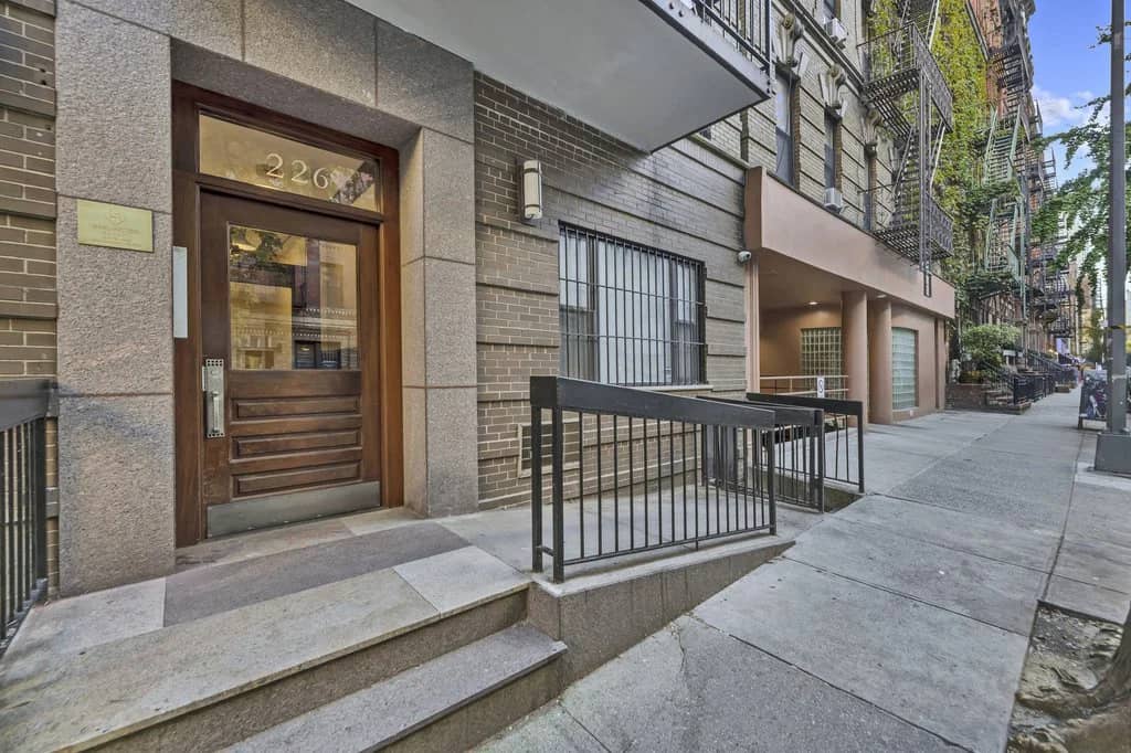 226 East 25 Street